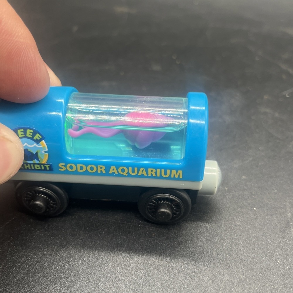Aquarium Car Light Up Squid Thomas the Train Wooden Railway Tender Tested - Picture 10 of 12